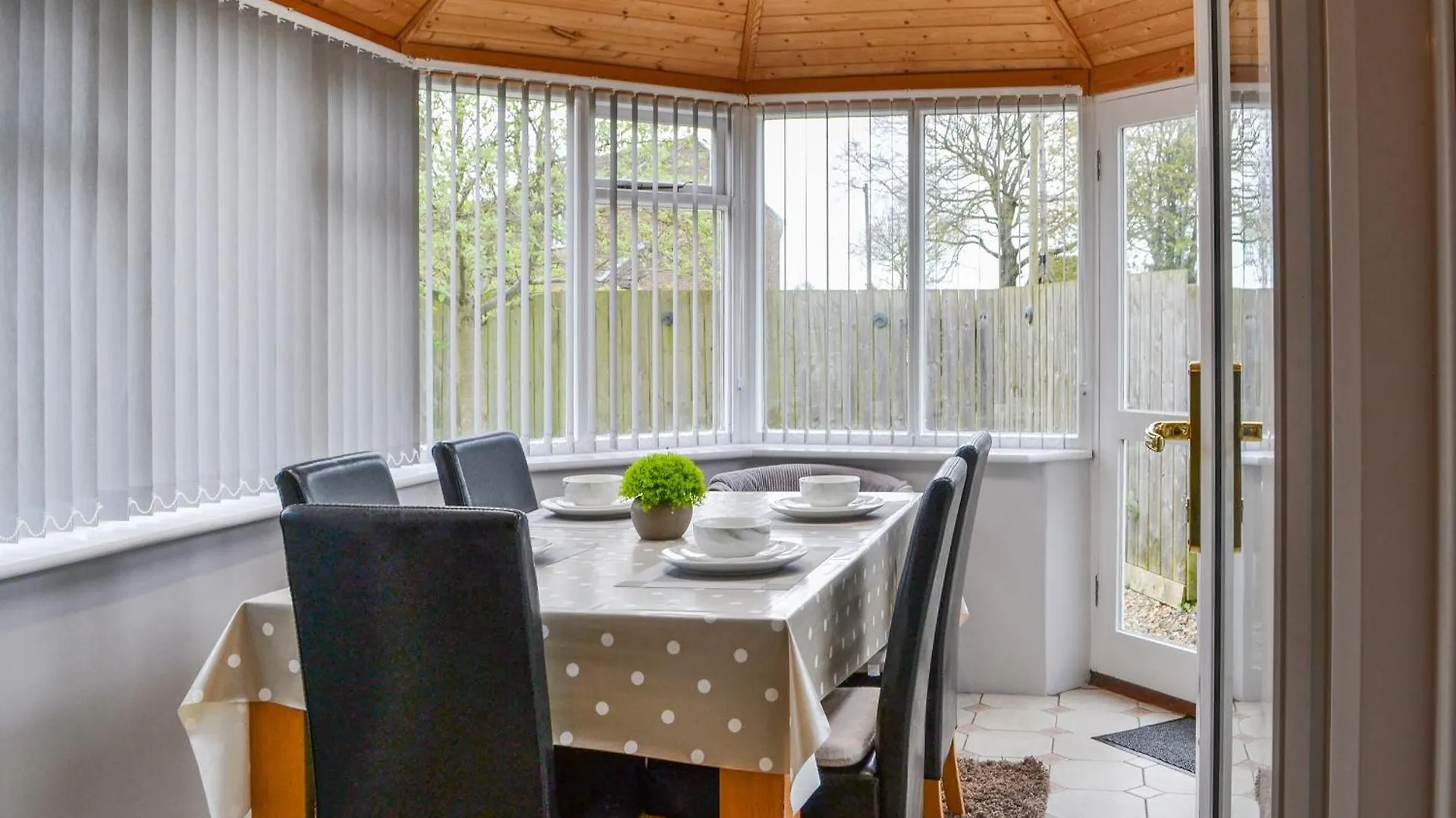 Garden Cottage Nafferton 0*,  Reino Unido